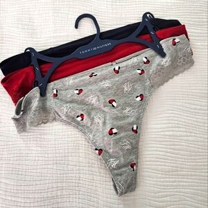Tommy Hilfiger size large thong set